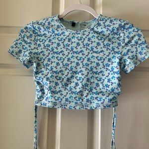 Bo+Tee Floral Crop Top